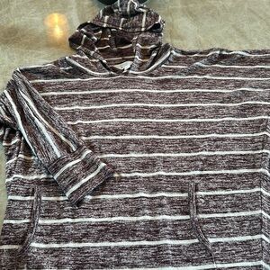 Market and spruce long sleeve top